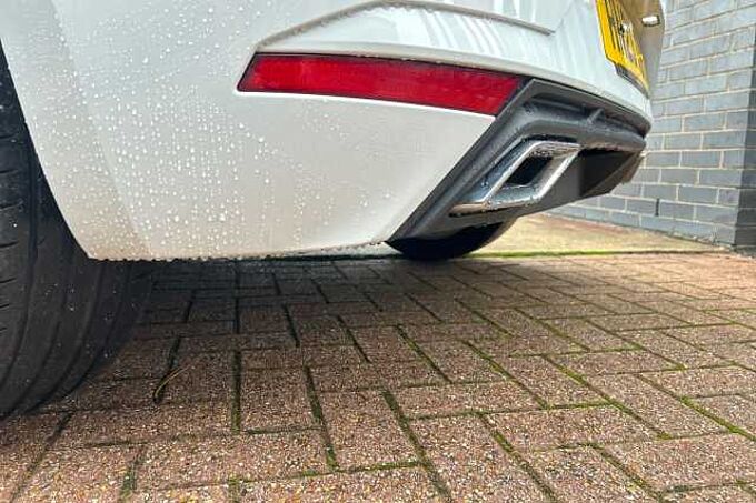 SEAT Ibiza 1.0 TSI 110 FR 5dr DSG